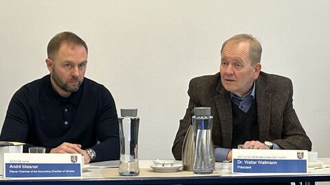 Andrii Maisner und Dr. Walter Wallmann Vertreter des Ukrainischen Rechnungshofs, Andrii Maisner, und Rechnungshofspräsident Dr. Walter Wallmann (v.l.)