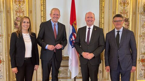 Landtagspräsidentin Astrid Wallmann, Dr. Walter Wallmann, Uwe Becker, Ministerpräsident Boris Rhein
